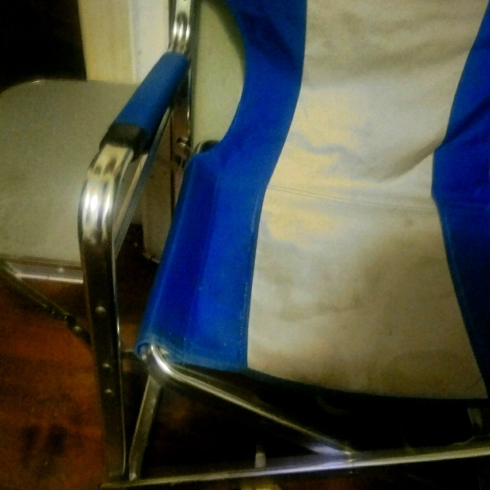 Fold up chair